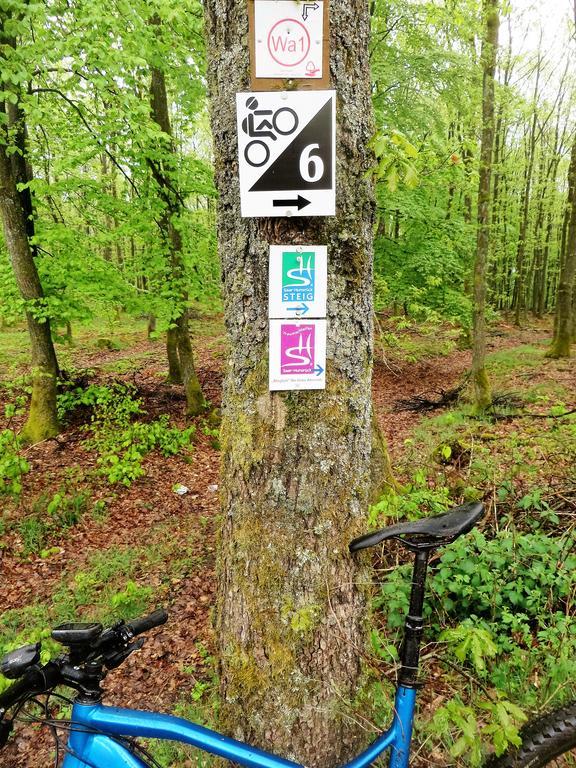 Kell am See Landgasthof Zur Post, Hochwaelder Radstation מראה חיצוני תמונה